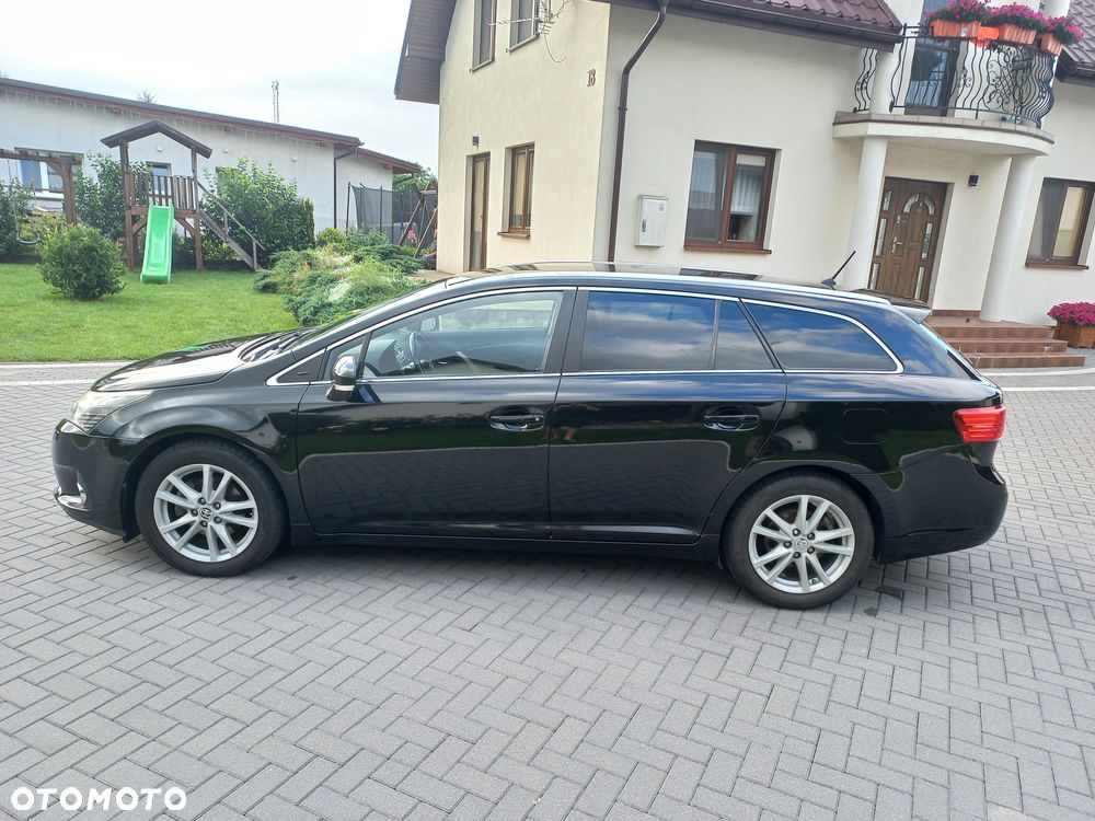 Toyota Avensis 2.0 D-4D - 3