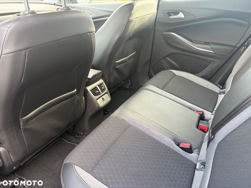 Opel Grandland X 1.2 Start/Stop Business Elegance - 21