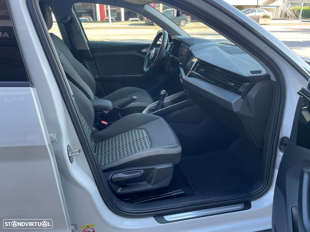 Audi A1 Citycarver 30 TFSI S tronic - 12