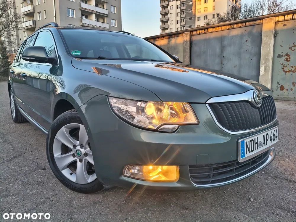 Skoda Superb 2.0 TDI PD Comfort - 1