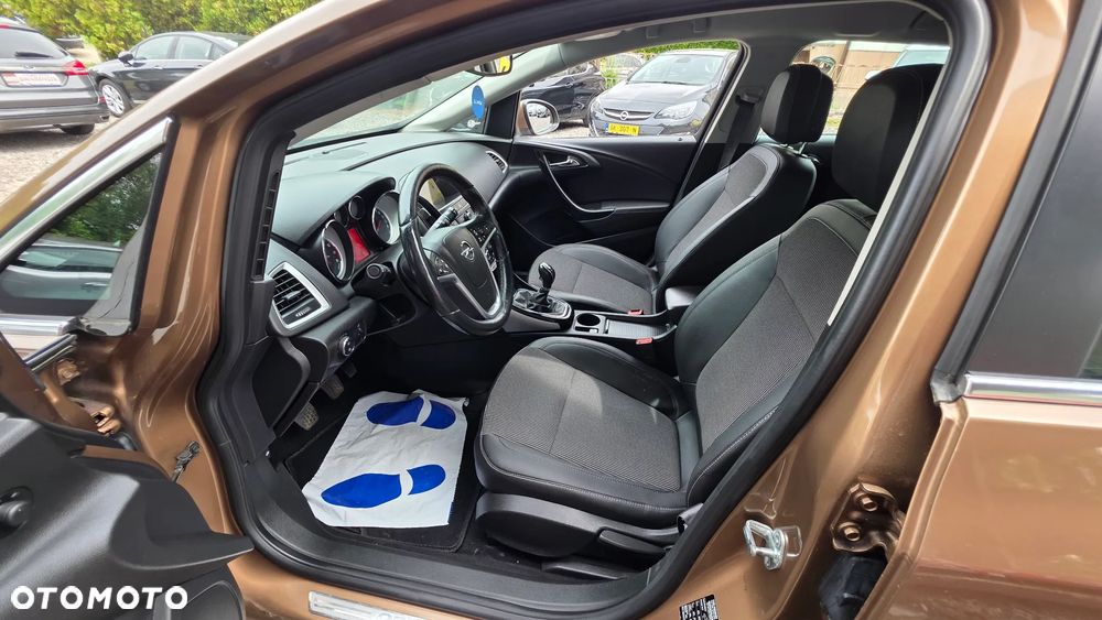 Opel Astra 1.4 T Cosmo - 7