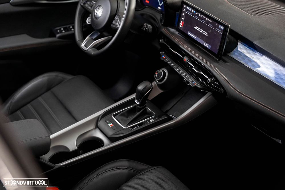 Alfa Romeo Tonale 1.5 Hybrid Sprint - 24
