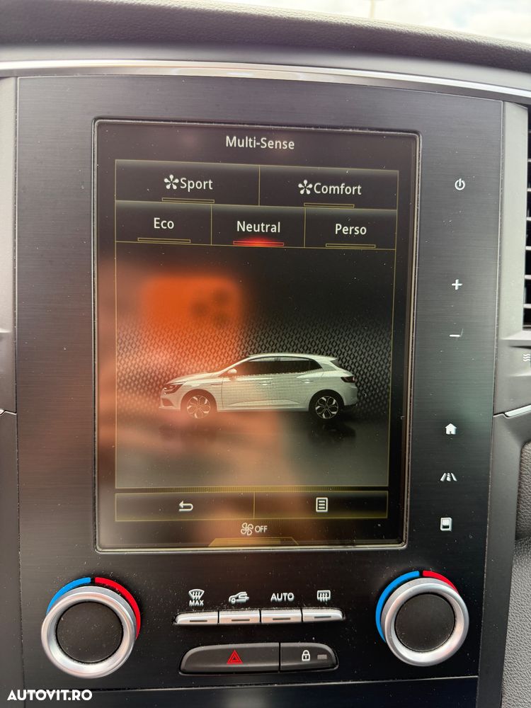 Renault Megane ENERGY TCe 130 EDC INTENS - 12