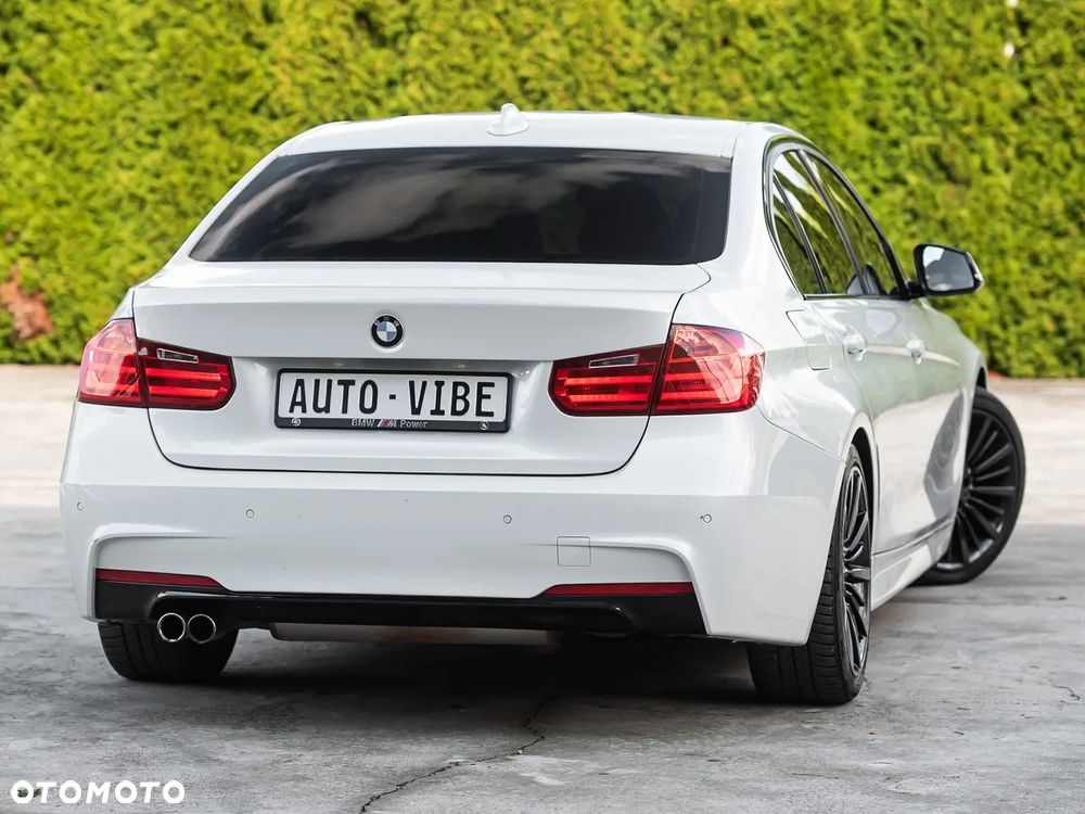 BMW Seria 3 328i xDrive Sport-Aut Sport Line - 12