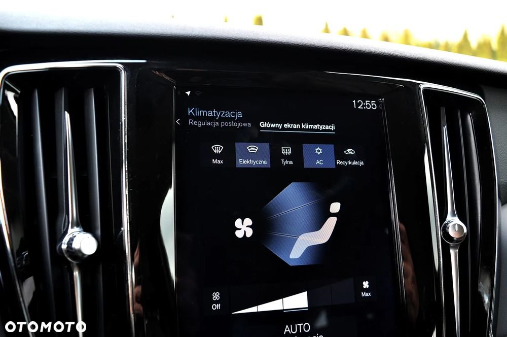 Volvo V60 D3 Momentum Pro - 27