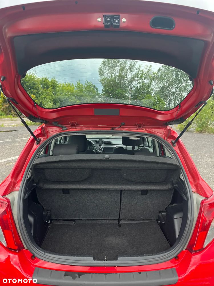 Toyota Yaris 1.33 Premium - 21