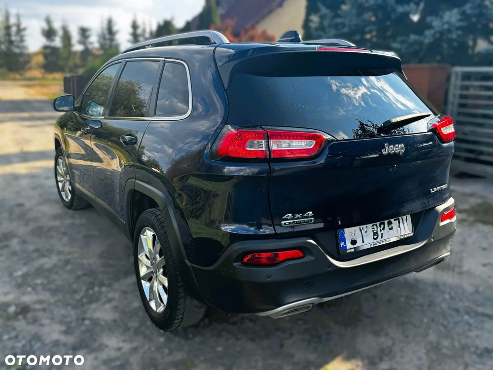 Jeep Cherokee - 5