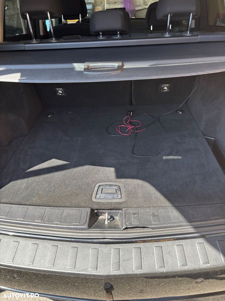 Mercedes-Benz GLK 220 CDI (BlueEFFICIENCY) - 13