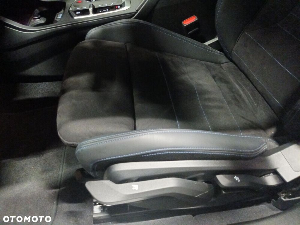 BMW Seria 2 220d mHEV M Sport - 14