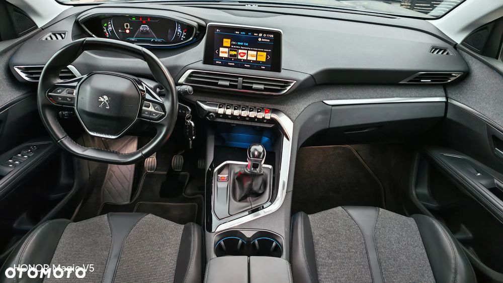 Peugeot 5008 2017 photo 5