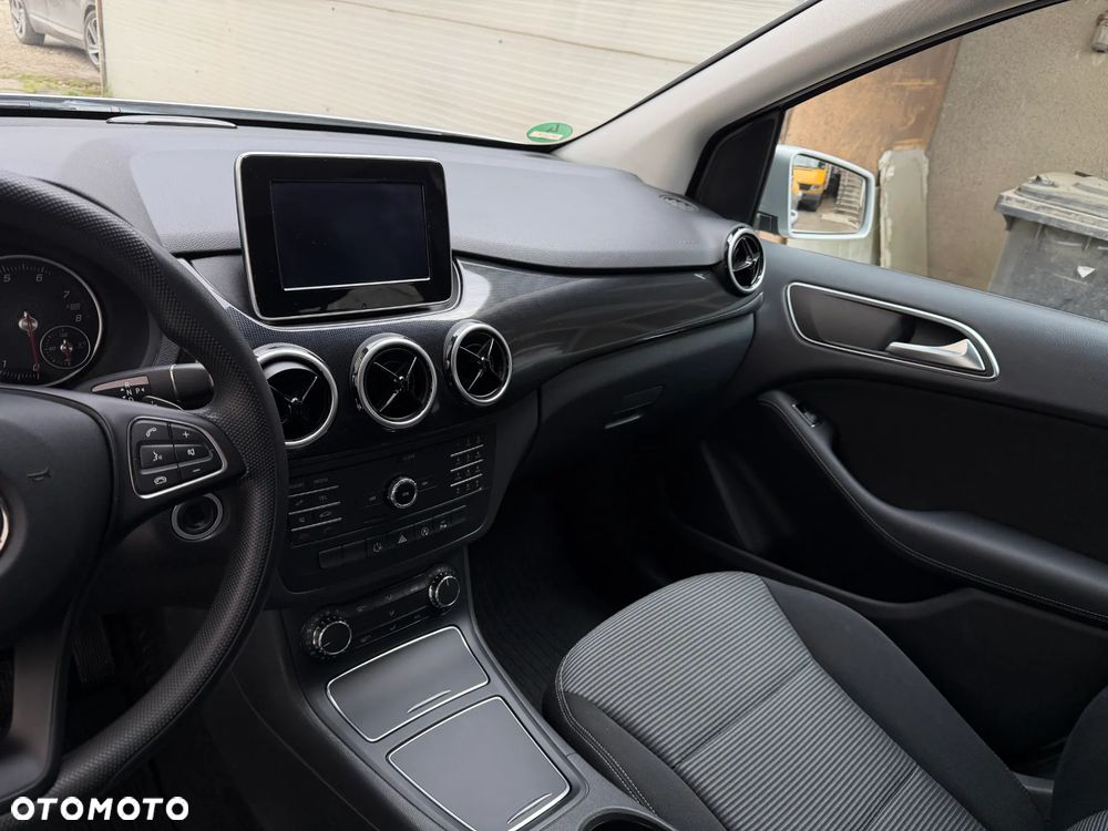 Mercedes-Benz Klasa B 180 (BlueEFFICIENCY) 7G-DCT - 9