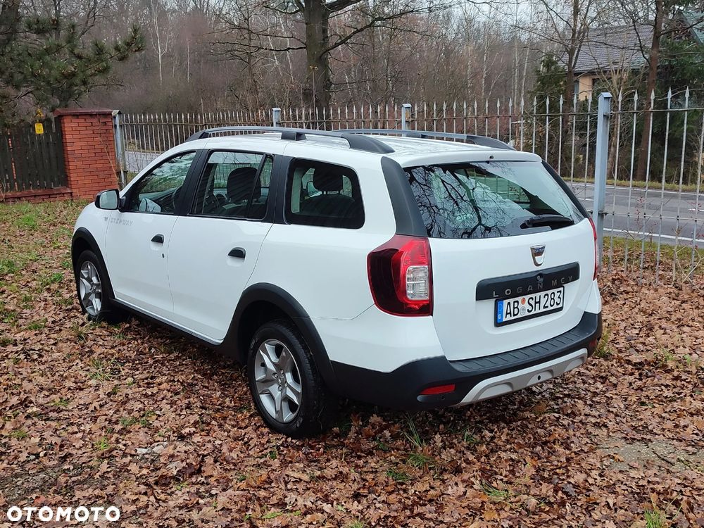 Dacia Logan TCe 90 S&S Stepway Celebration - 11