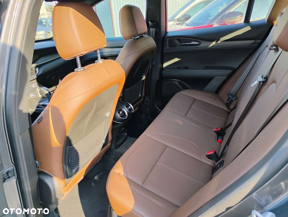 Alfa Romeo Stelvio 2.0 Turbo TI Q4 - 7