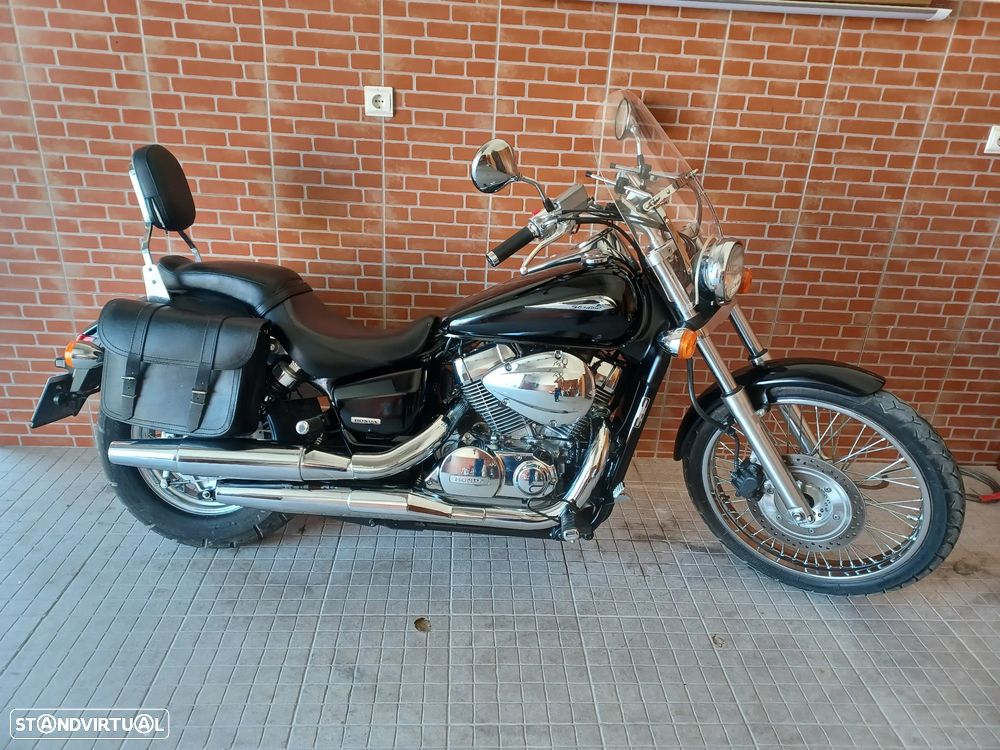 Honda Shadow RC53 - 4
