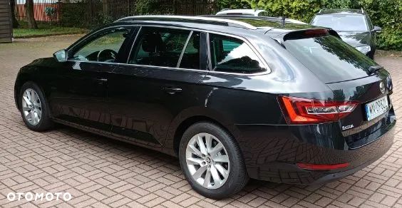 Skoda Superb 2.0 TDI Ambition DSG - 3