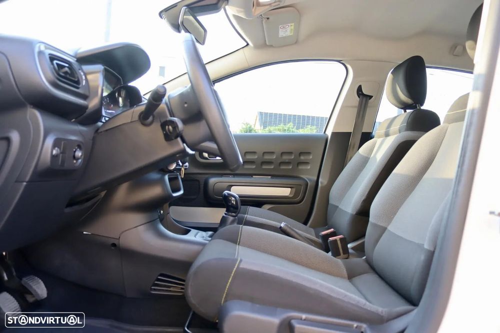 Citroën C3 1.2 PureTech Shine - 13