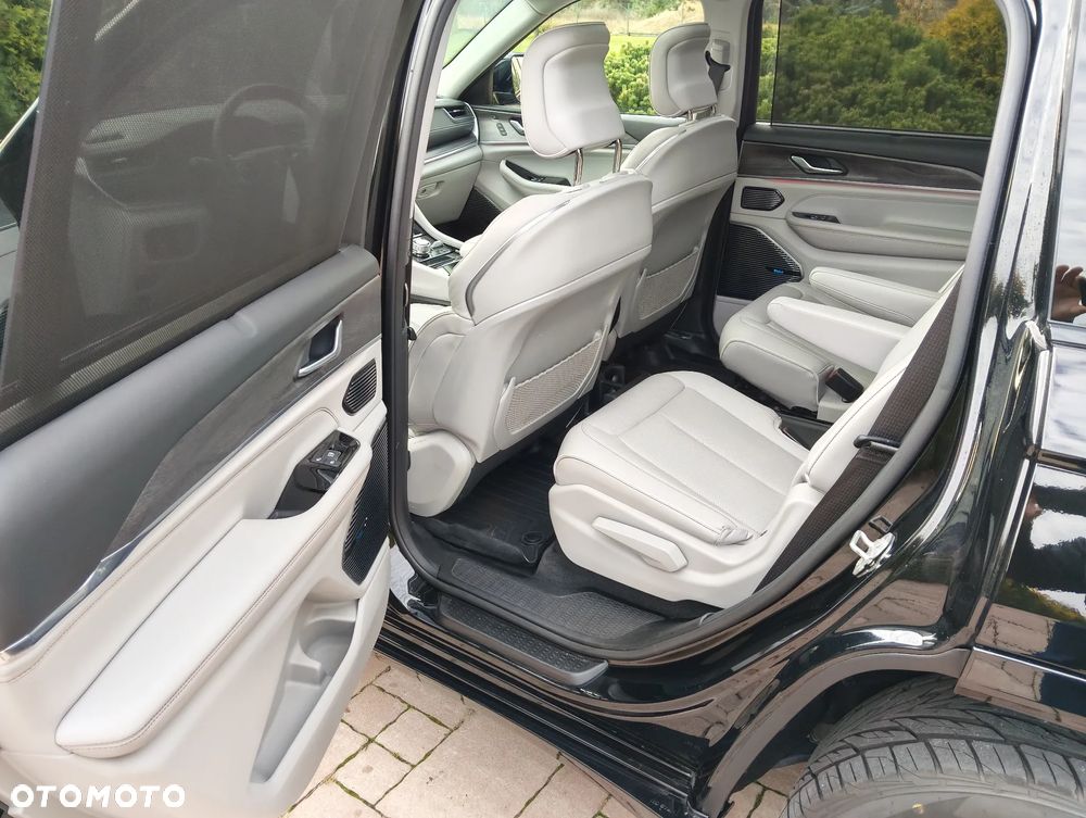 Jeep Grand Cherokee 5.7 V8 Overland - 29