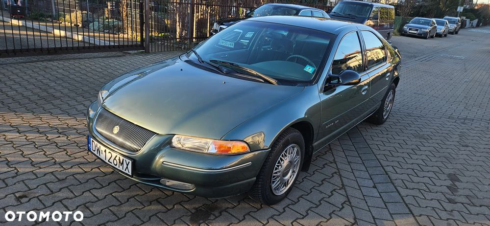Chrysler Stratus - 1