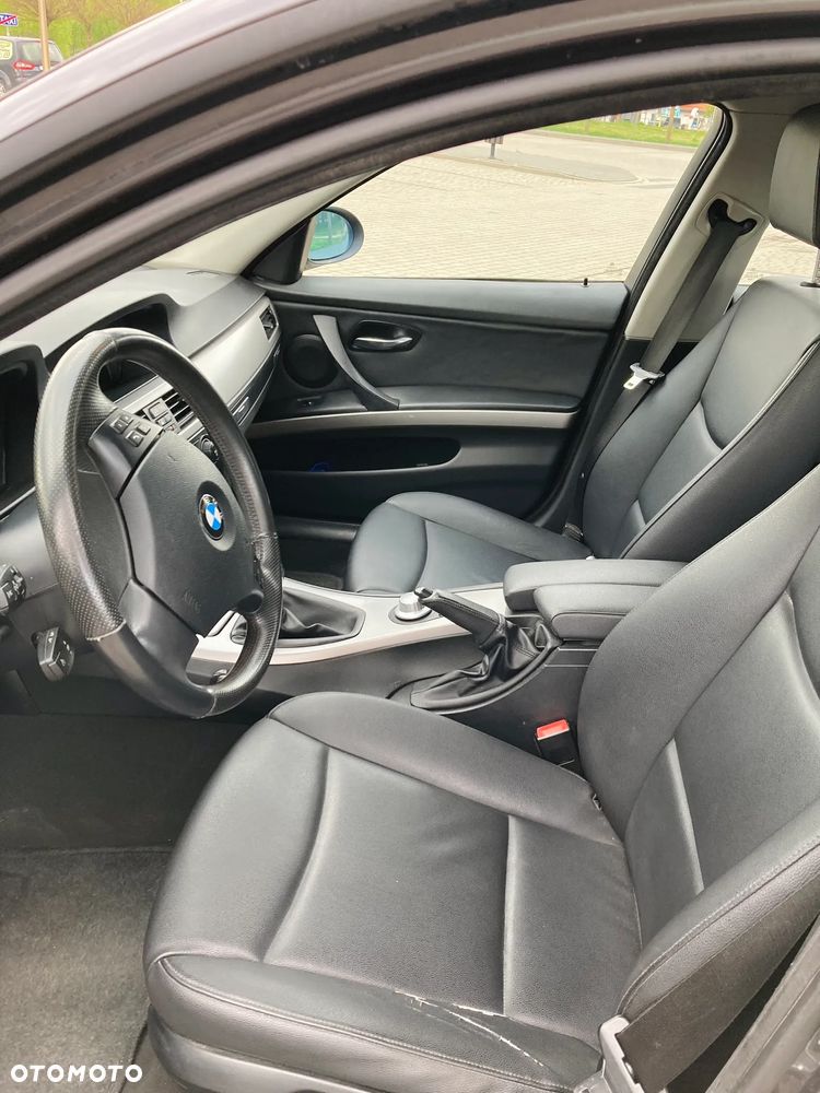BMW Seria 3 318d - 8