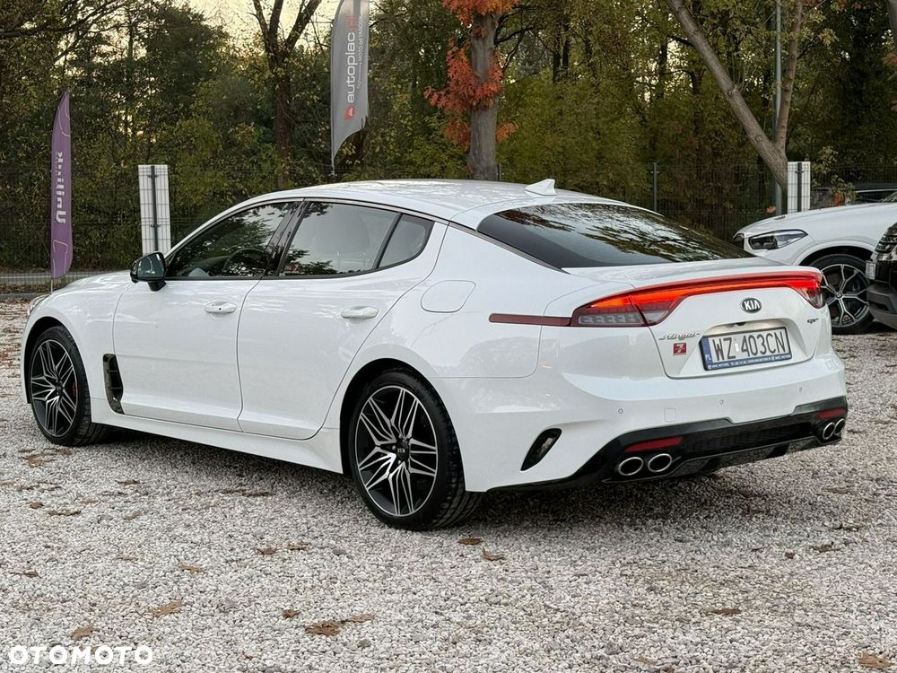 Kia Stinger - 5