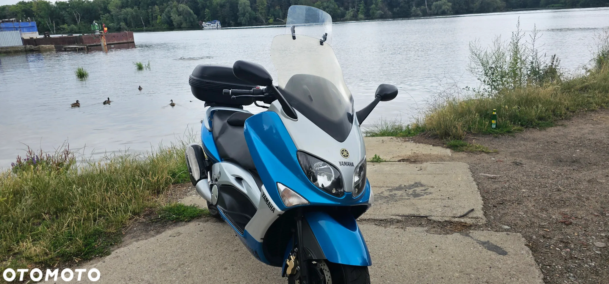 Yamaha Tmax - 16
