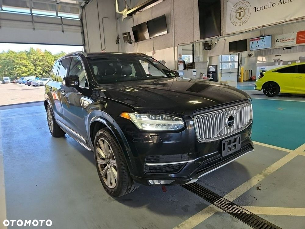 Volvo XC 90 - 3