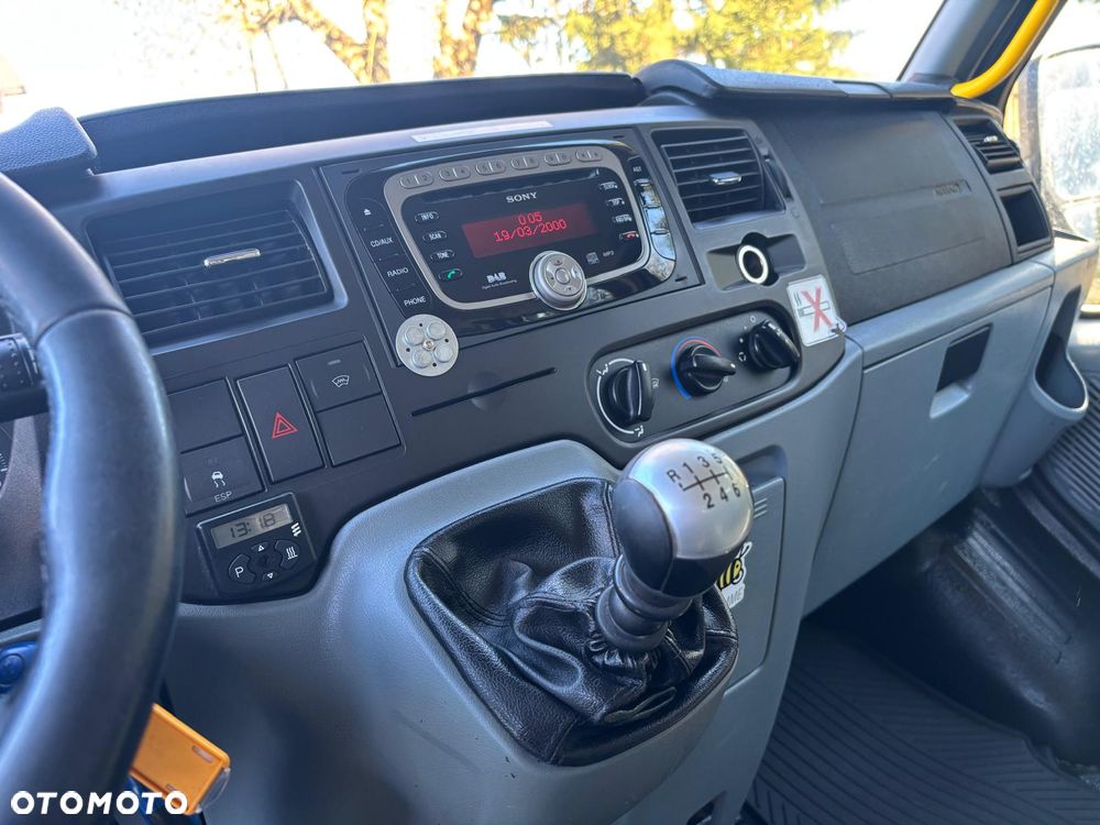 Ford Transit - 10