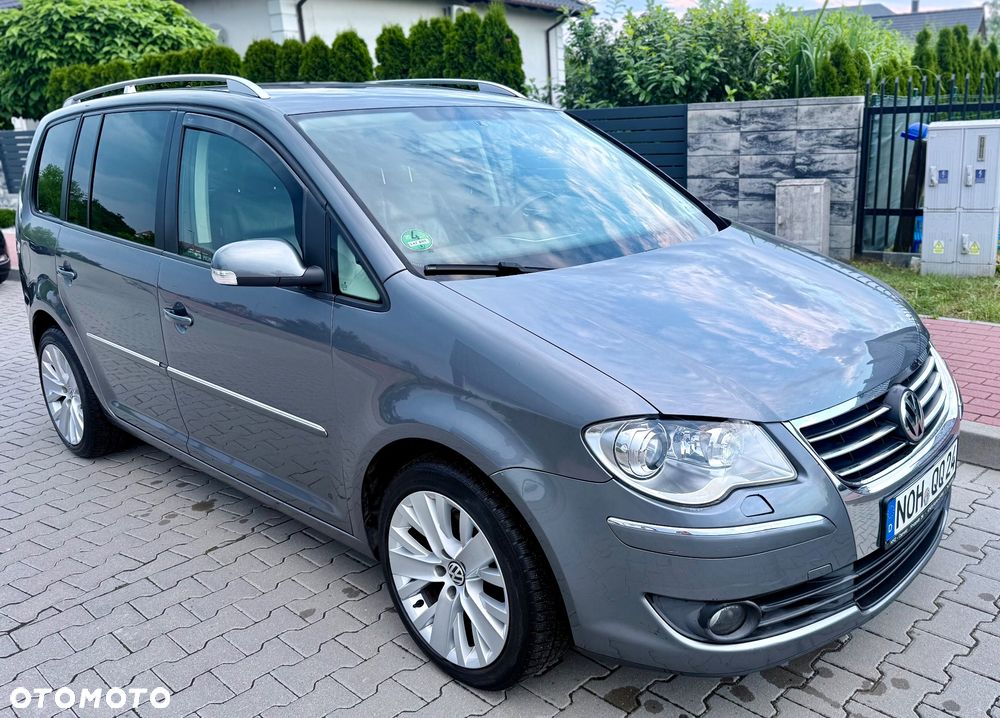 Volkswagen Touran 2.0 TDI DPF Highline DSG - 2