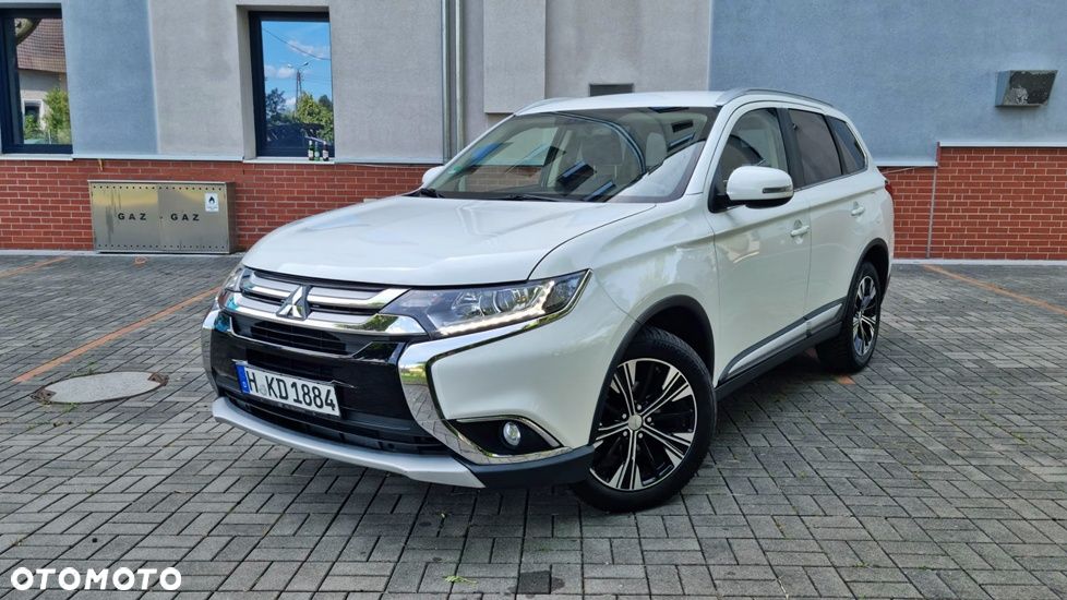 Mitsubishi Outlander 2.0 2WD Diamant Edition - 10