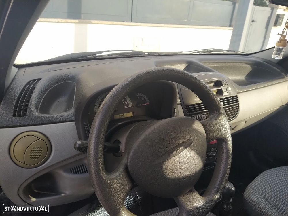 Fiat Punto 1.2 60 Dynamic - 10