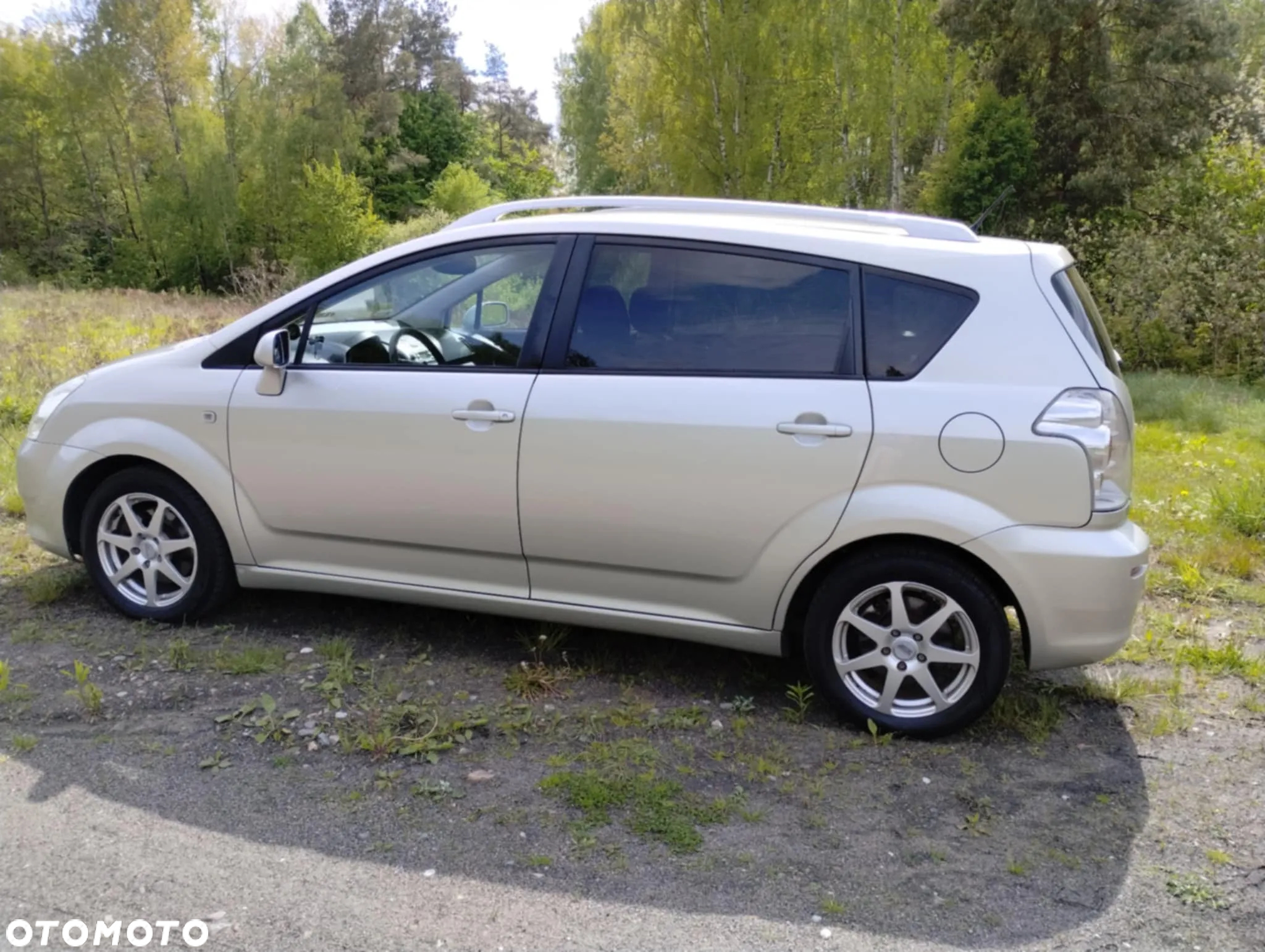 Toyota Corolla Verso - 3