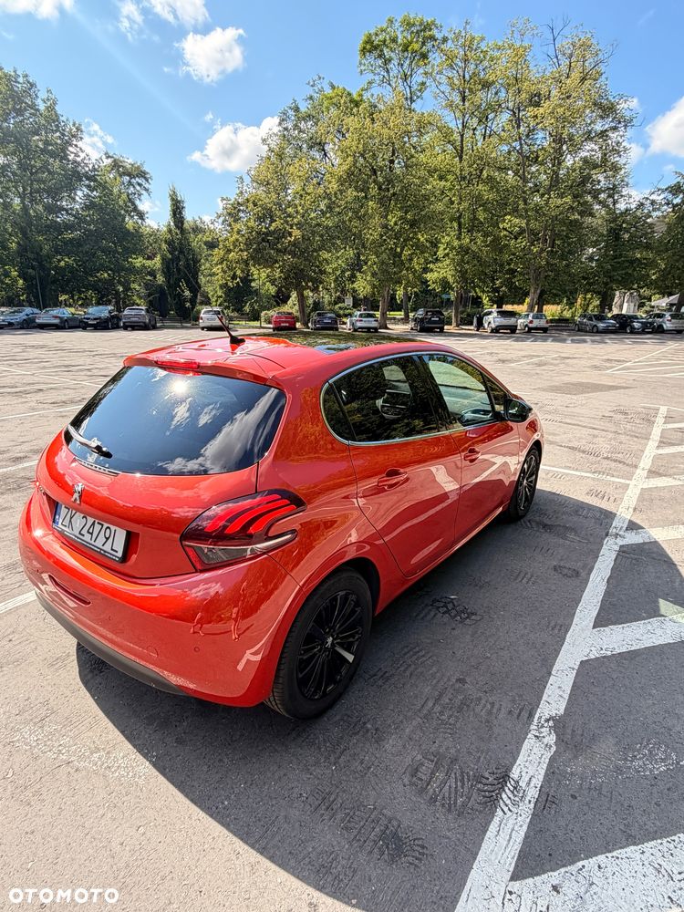 Peugeot 208 - 4