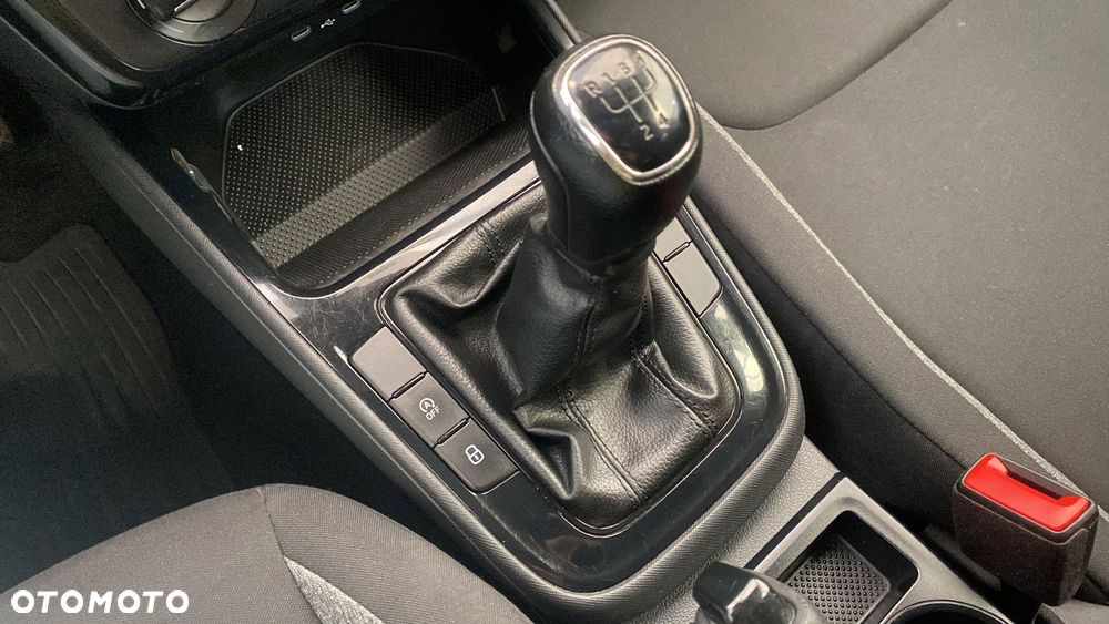 Skoda Fabia 1.0 Essence - 18