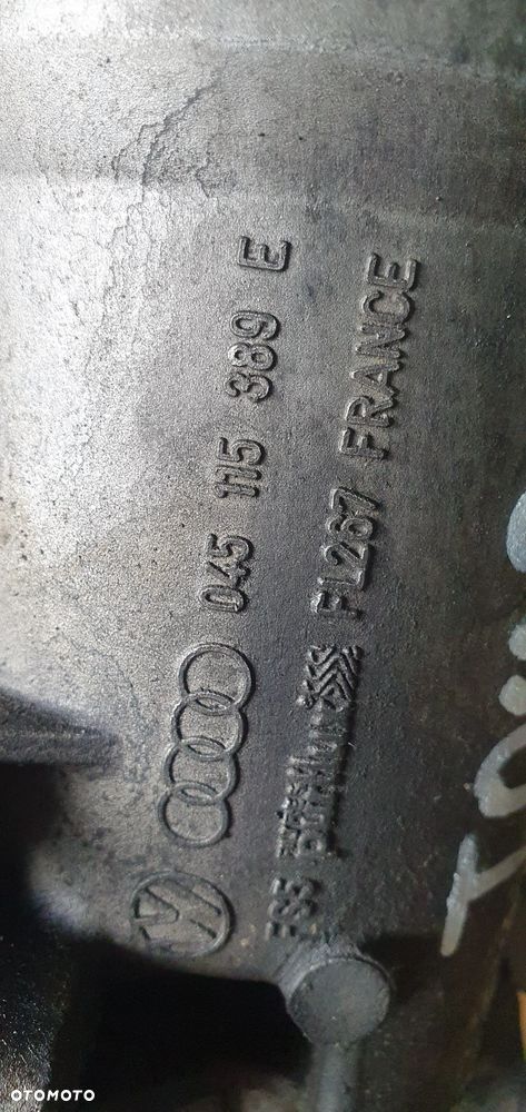 Podstawa filtra oleju chłodniczka VW Touran 1.9 TDI 045115389E - 6