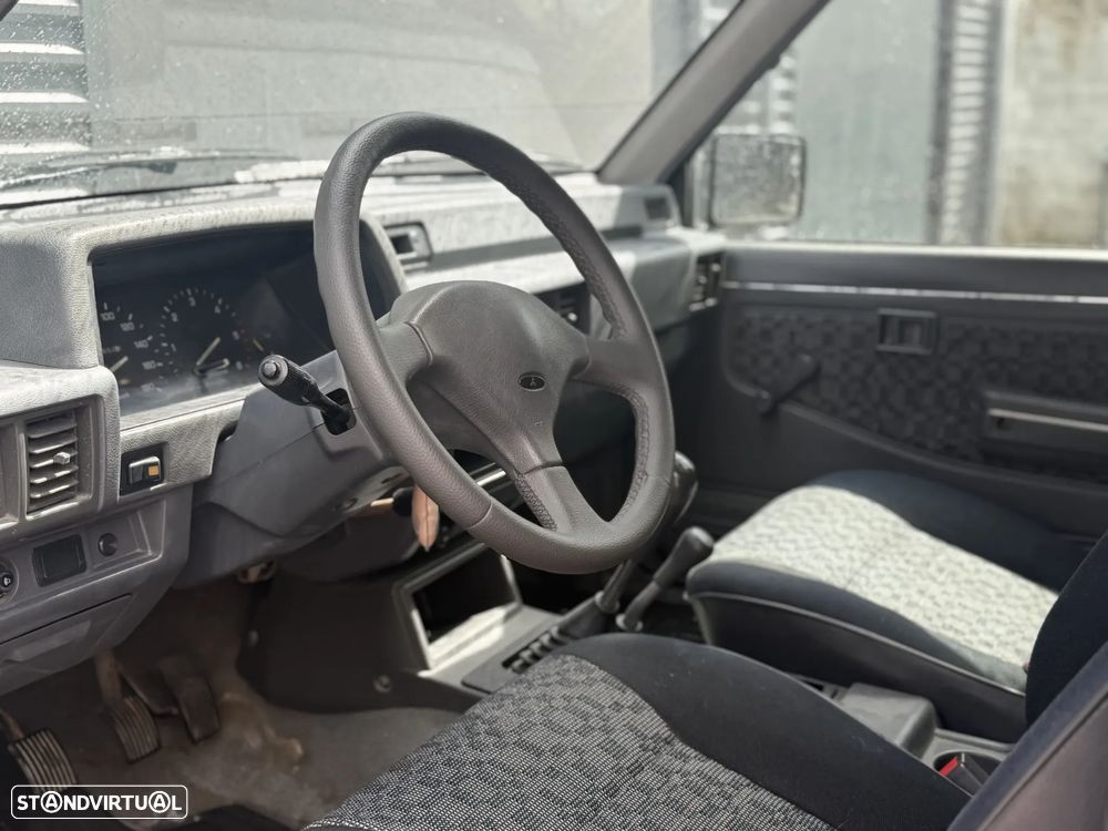 Mitsubishi L200 2.5 TD GLX CD - 10