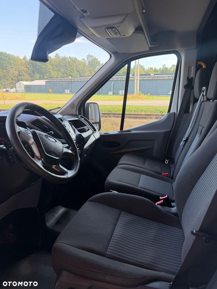 Ford Transit - 17