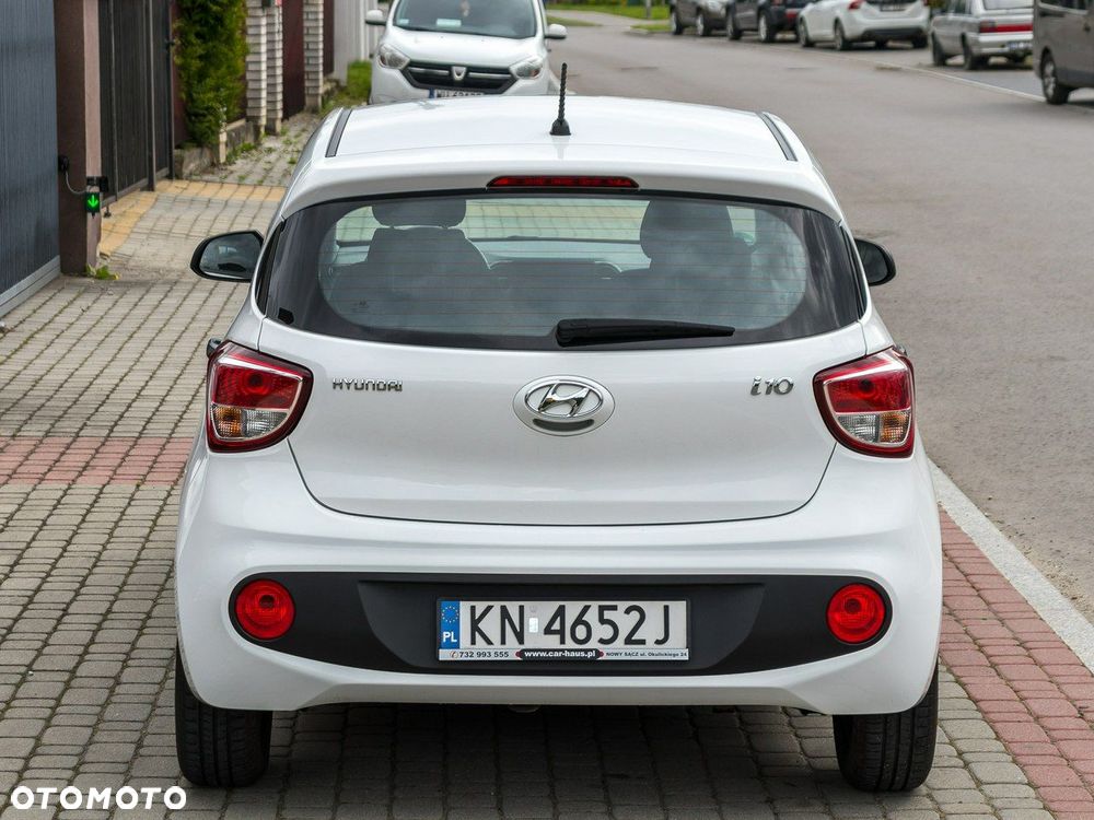 Hyundai i10 1.0 - 8