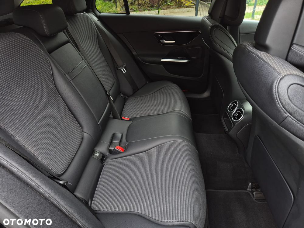 Mercedes-Benz Klasa C 220 d mHEV Avantgarde - 14