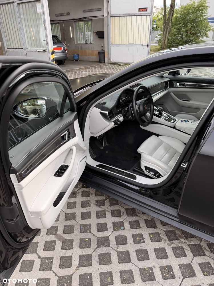 Porsche Panamera 4S E-Hybrid - 6