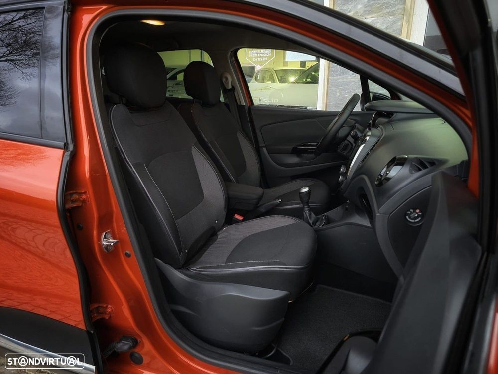 Renault Captur 1.5 dCi Exclusive - 18