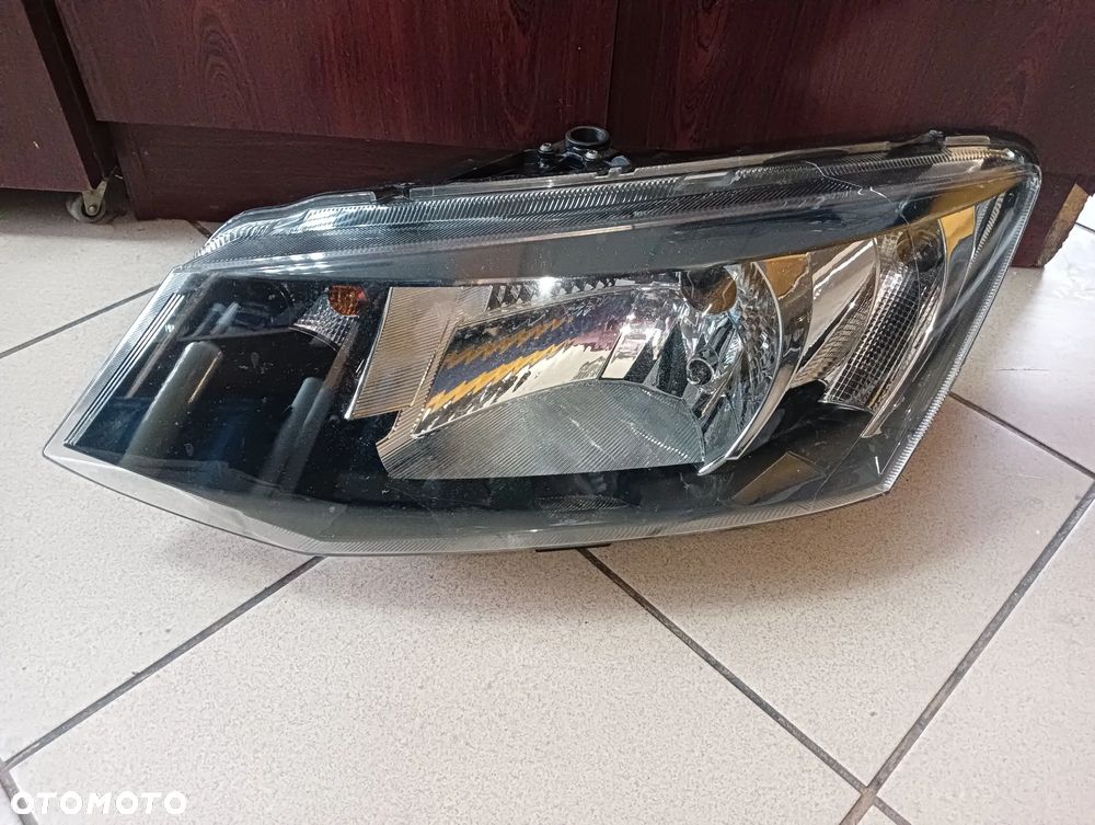 SKODA Fabia III 3 REFLEKTOR lewy EUROPA - 1