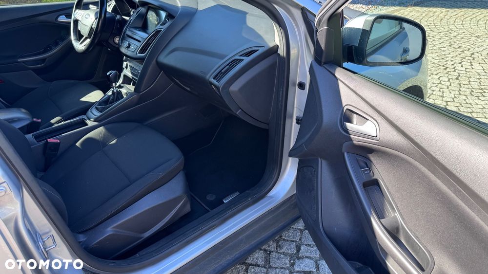 Ford Focus - 26