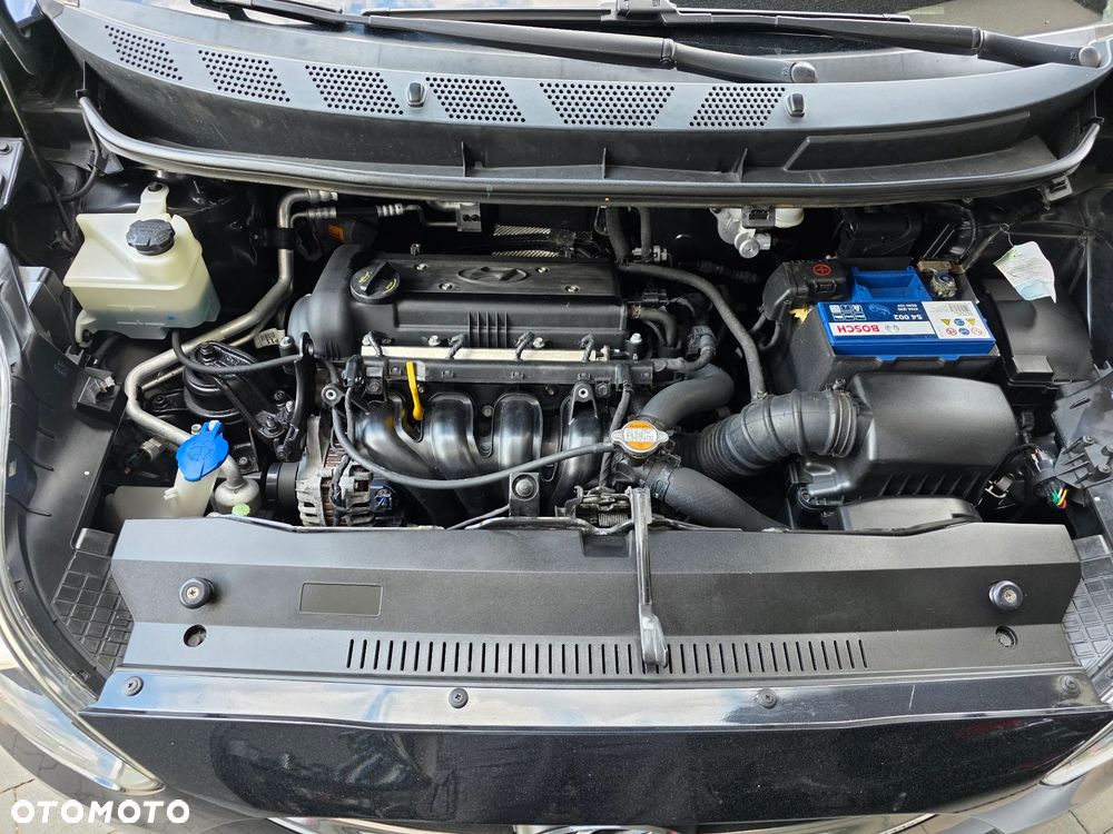 Hyundai ix20 1.4 blue Comfort - 14