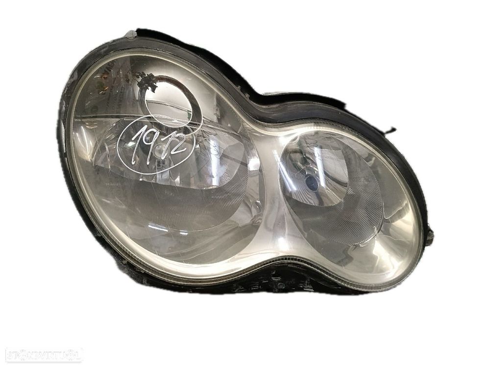 Farol Dto Mercedes-Benz C-Class T-Model (S203) - 1