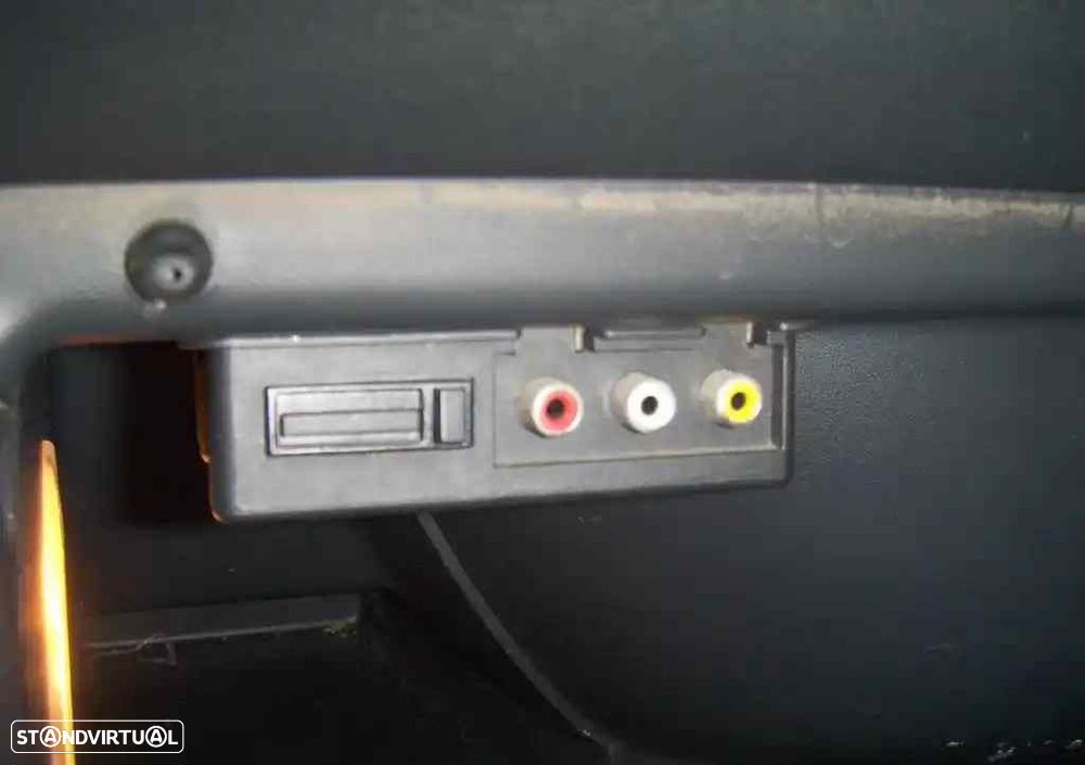 Peugeot 5008 1.6 HDi Executive JLL17 - 23