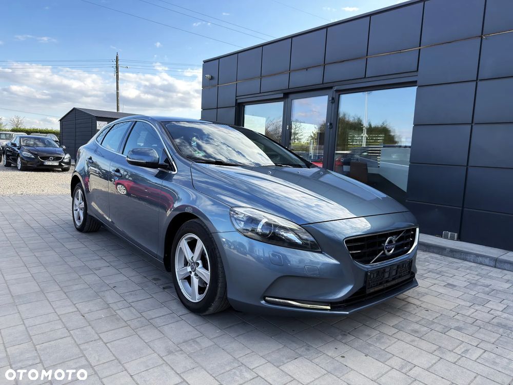 Volvo V40 D2 R-Design Momentum - 16
