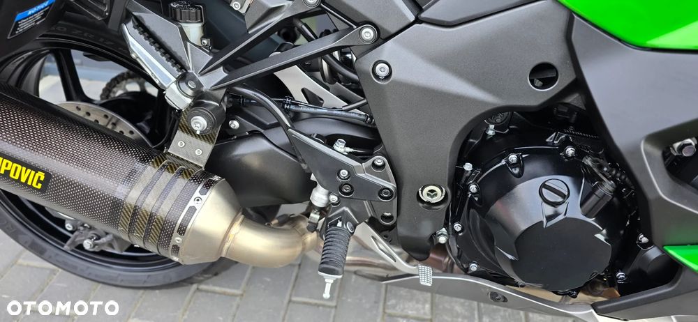 Kawasaki Ninja 1000 SX - 17