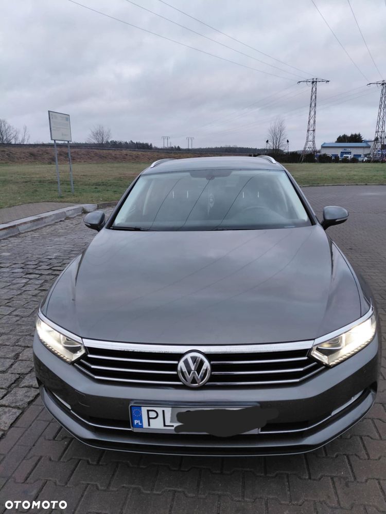 Volkswagen Passat 1.6 TDI (BlueMotion Technology) DSG Comfortline - 11