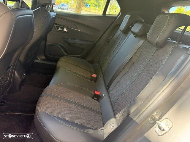 Peugeot 2008 1.2 Hybrid GT e-DCS6 - 9