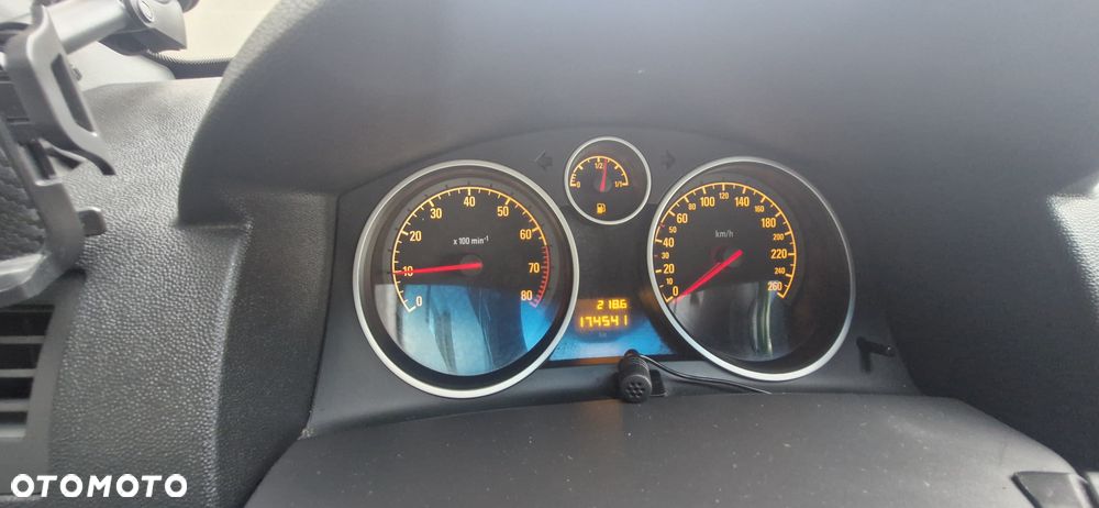 Opel Astra - 9